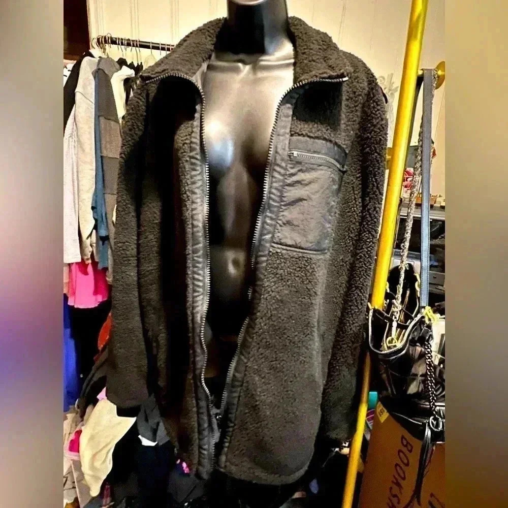 ASOS Men’s Sherpa Jacket Coat – Size Large (Black)